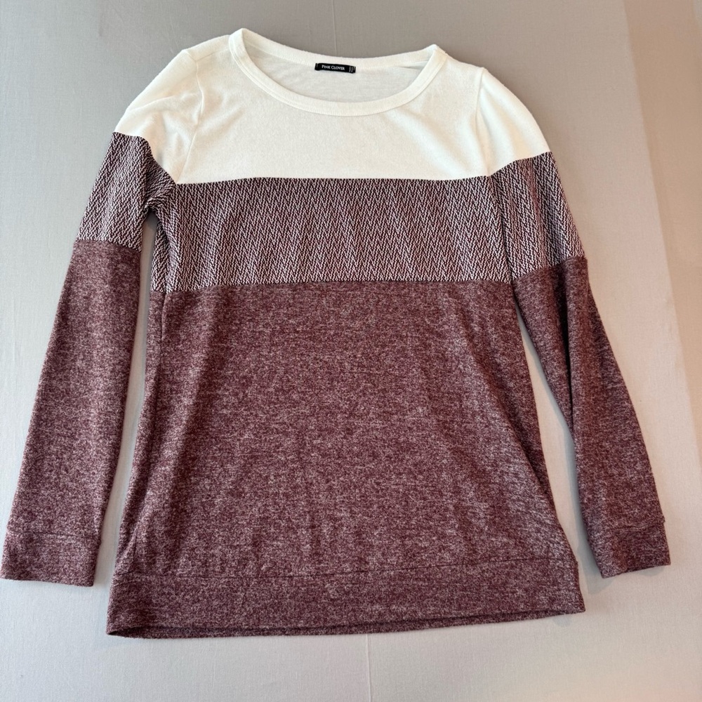Women's Pink Clover Colorblock Knit Top